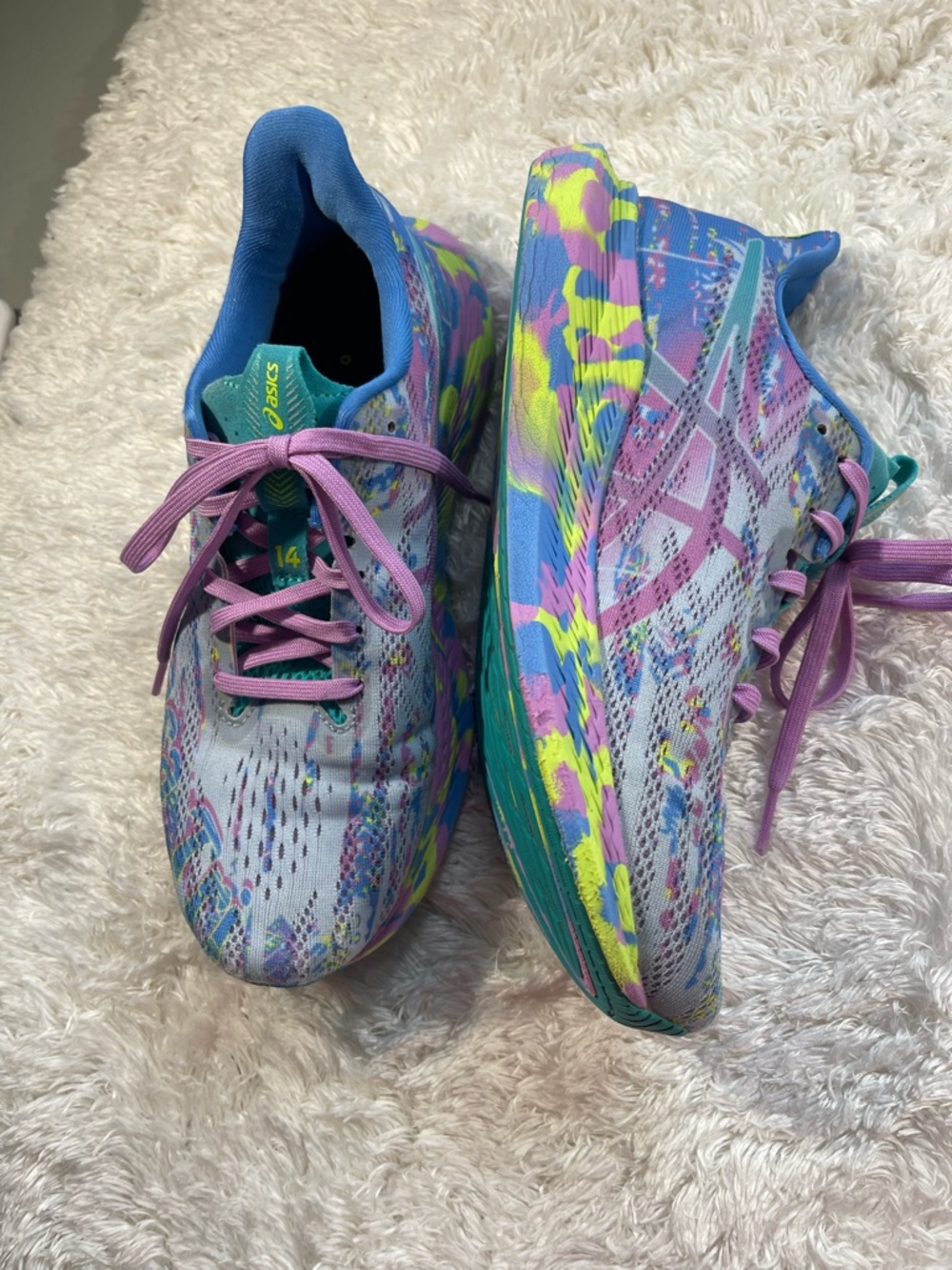 ASICS Multicolor Running Shoes with Pink Laces - Picture 2 of 12